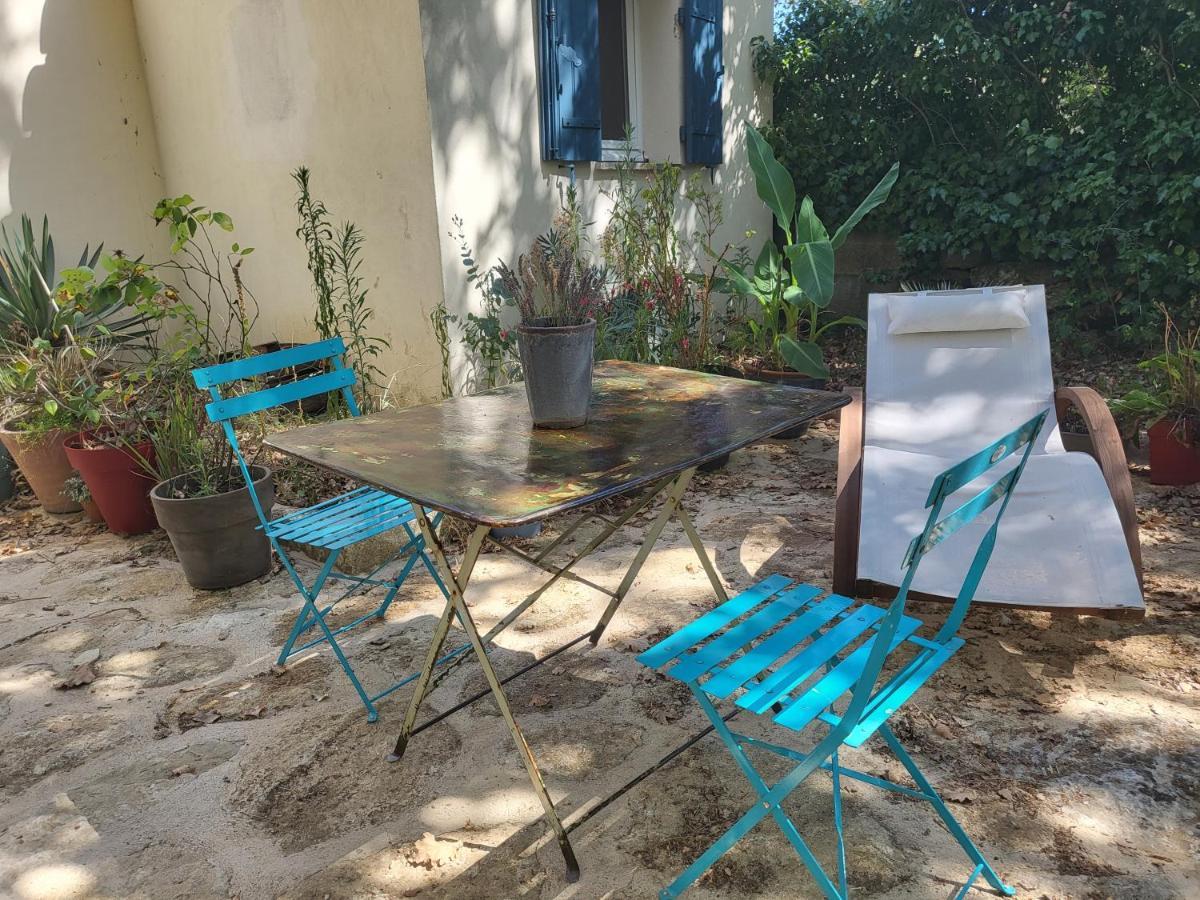 메네르브 Le Cabanon B&B 외부 사진