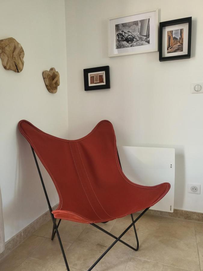 메네르브 Le Cabanon B&B 외부 사진