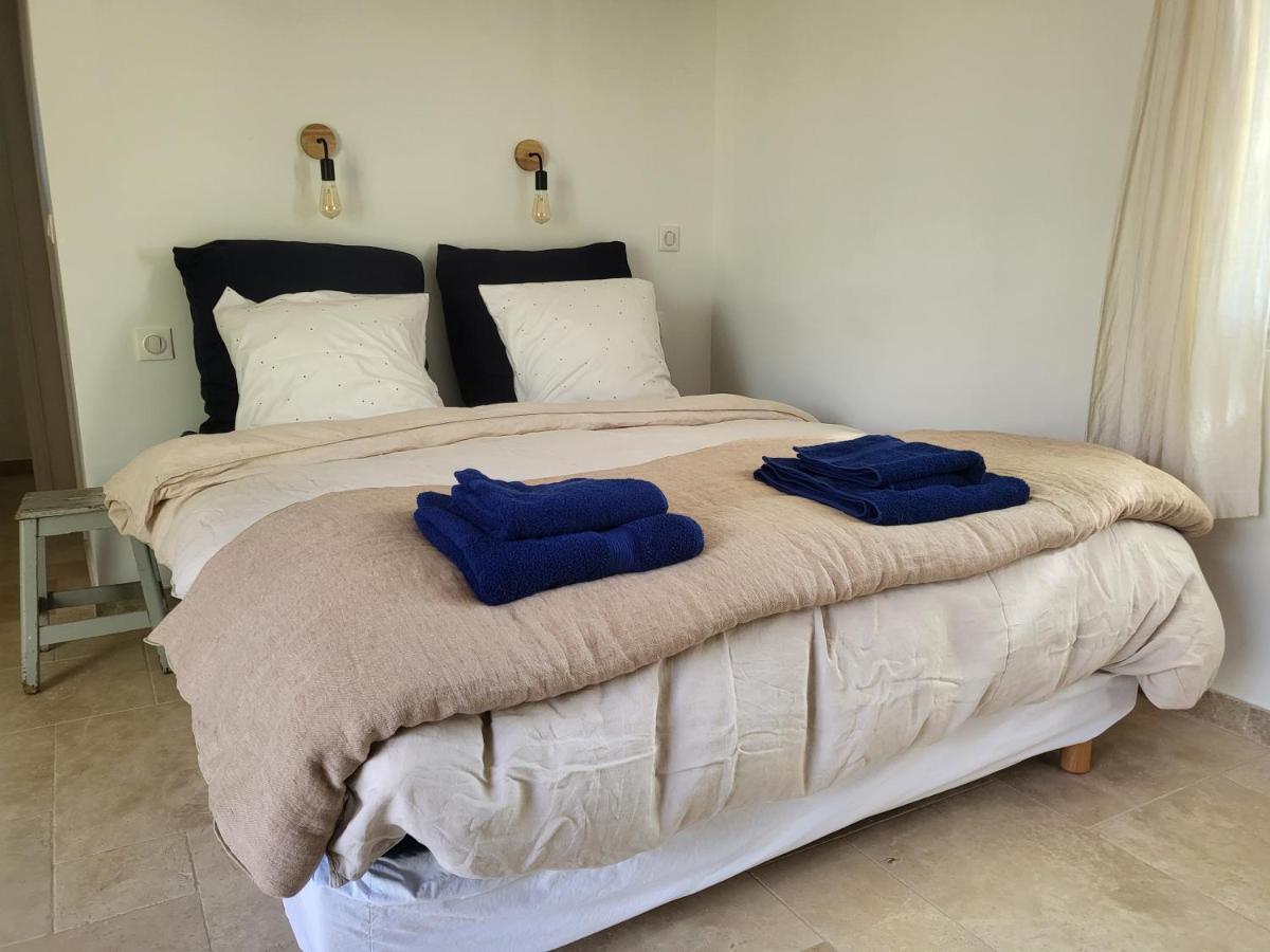 메네르브 Le Cabanon B&B 외부 사진